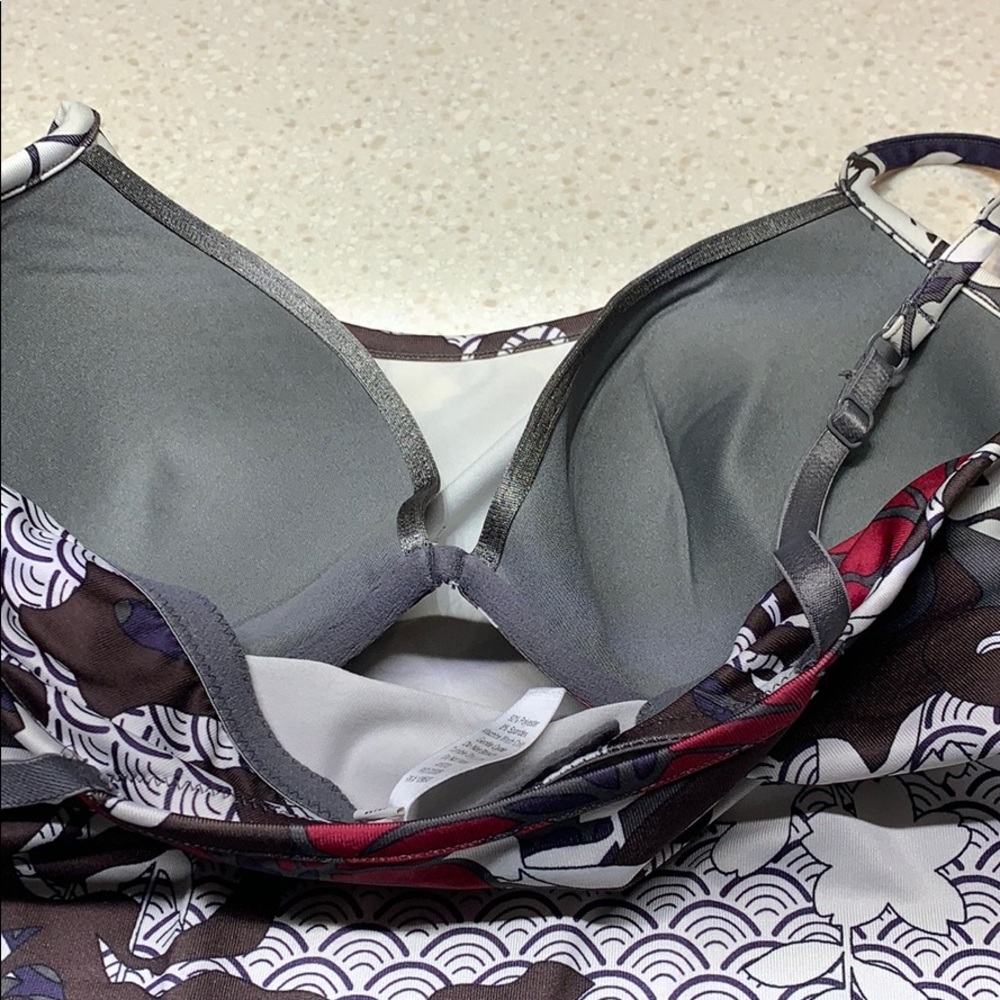 ATHLETA TOP - Picture 5 of 5